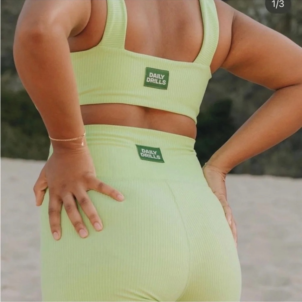 Daily Drills neon green ribbed set! Size XS.